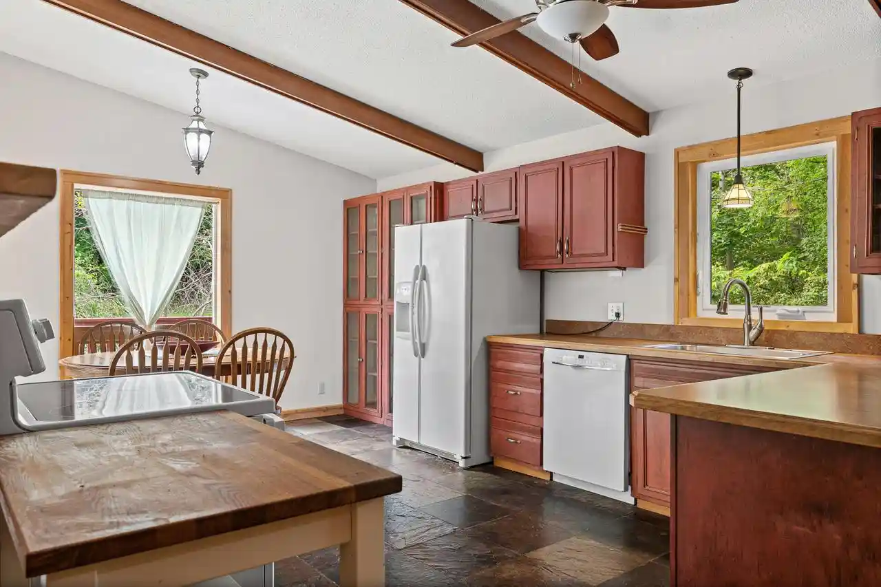 Photo 4 of Sale Pending at W5380 County Rd B, La Crosse, WI 54601 | MLS# 1982628 | Listing updated on 2026-10-02