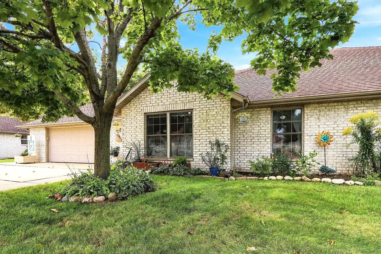 Condo for sale at 804 Dylan Dr, Elkhorn, WI 53121 | MLS# 1982631