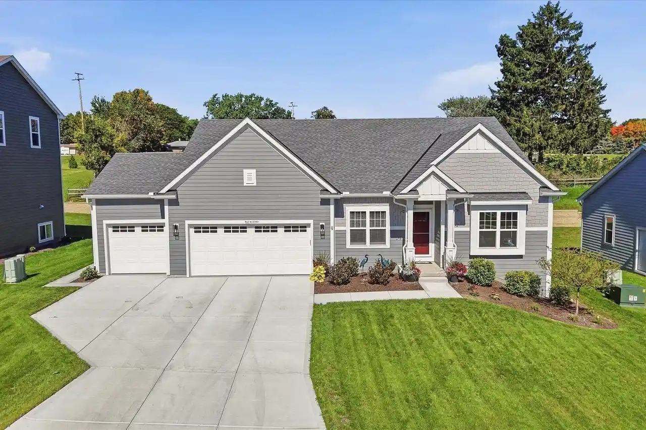 Photo 1 of Single family home for sale at N67w25502 Vail Ln, Sussex, WI 53089 | MLS# 1982632 | Listing updated on 2026-10-06