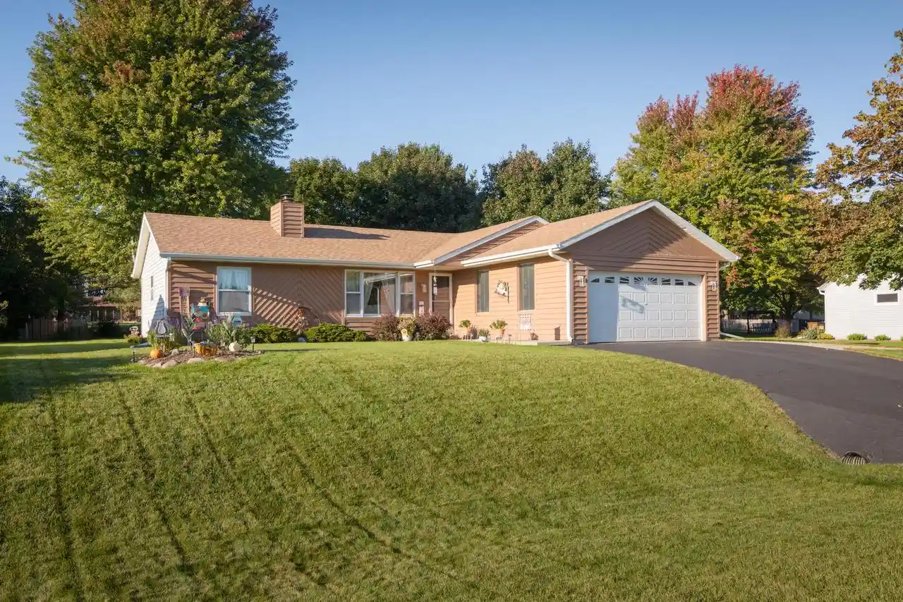 Single family home for sale at 5616 Stonefield Rd, Slinger, WI 53086 | MLS# 1982638