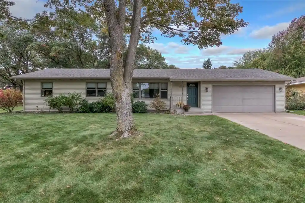 Photo 1 of Single family home for sale at 2028 Cornell St, Eau Claire, WI 54703 | MLS# 1605548 | Listing updated on 2026-10-04