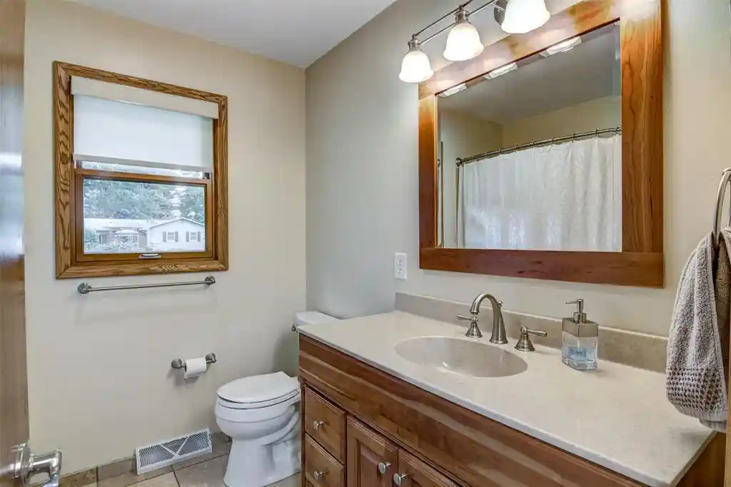 Photo 4 of Single family home for sale at 2028 Cornell St, Eau Claire, WI 54703 | MLS# 1605548 | Listing updated on 2026-10-04