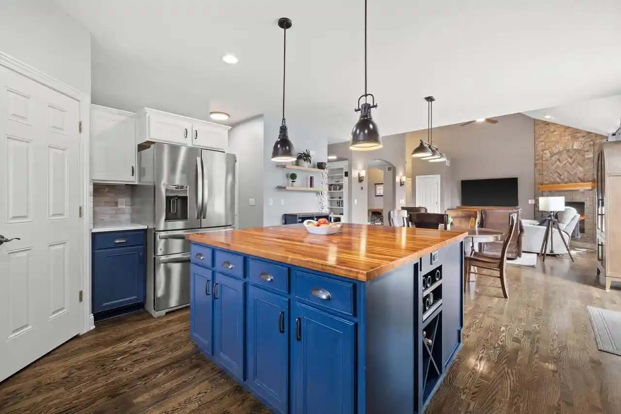 Photo 1 of Single family home for sale at W243n2710 Creekside Ct, Pewaukee, WI 53072 | MLS# 1982661 | Listing updated on 2026-10-08