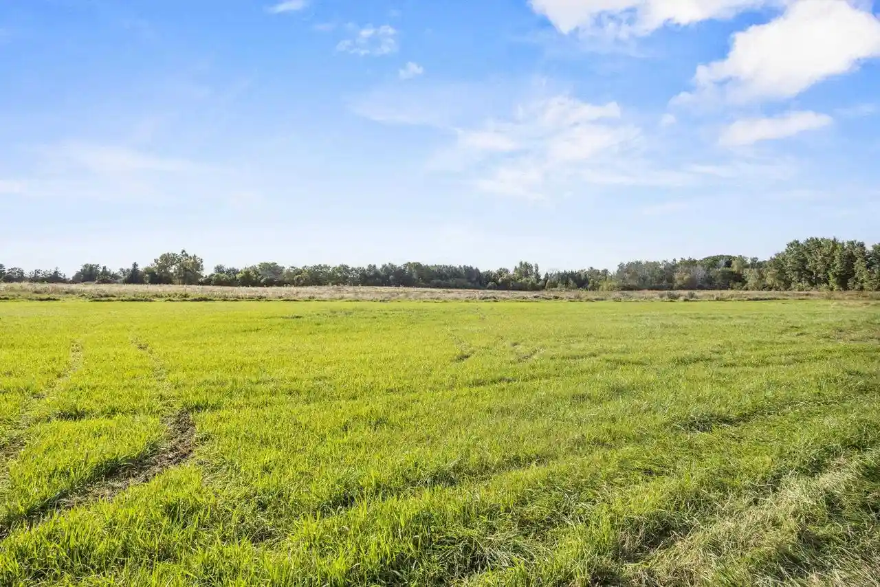 Photo 4 of Land for sale at County Rd S, Appleton, WI 54913 | MLS# 50333478 | Listing updated on 2026-09-30