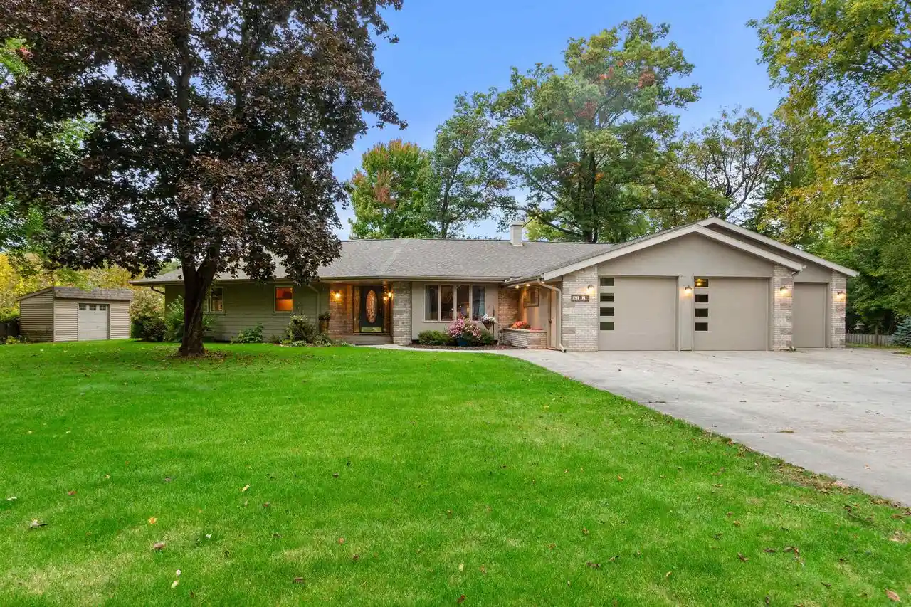 Photo 3 of Single family home for sale at 1620 Riverwood Ln, Wisconsin Rapids, WI 54494 | MLS# 22604837 | Listing updated on 2026-09-30
