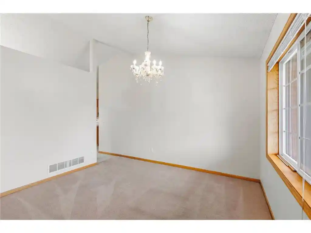 Photo 4 of Single family home for sale at 400 Durango Dr, Roberts, WI 54023 | MLS# 7150947 | Listing updated on 2026-10-06