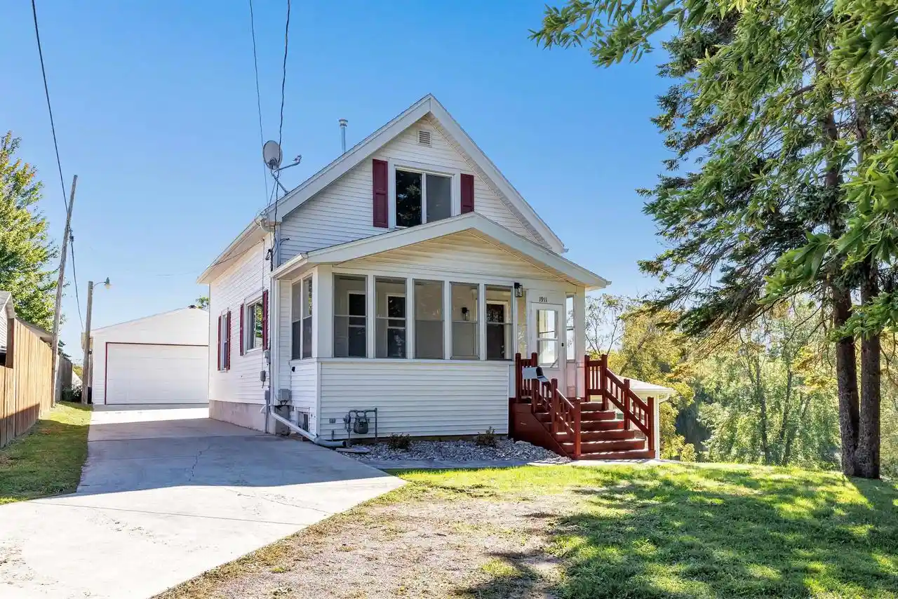 Photo 1 of Single family home for sale at 1911 S 13th Street, Manitowoc, WI 54220 | MLS# 50333476 | Listing updated on 2026-10-05