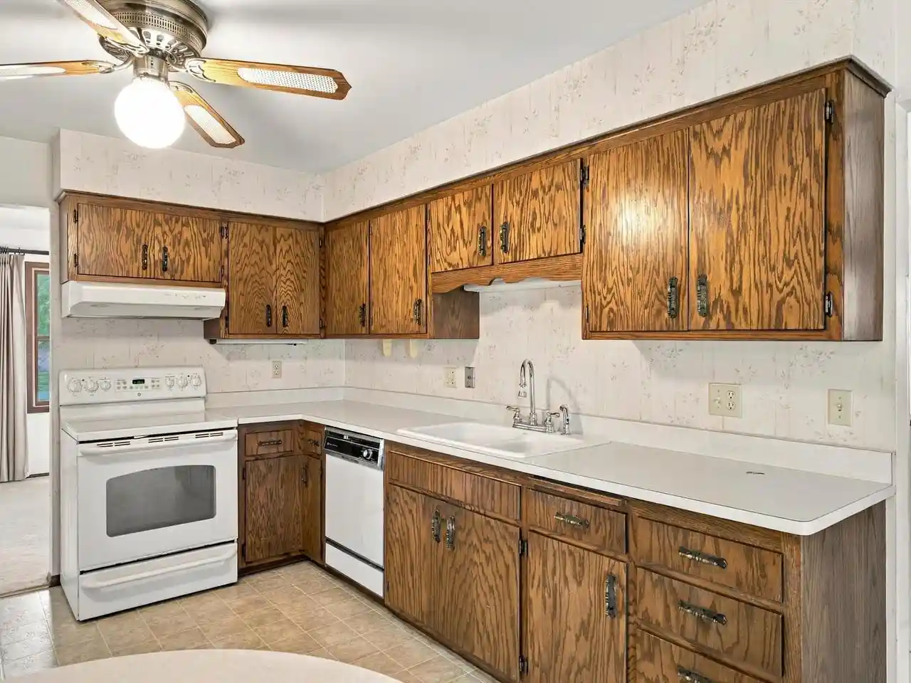 Photo 3 of Single family home for sale at 2130 North 28th St, Sheboygan, WI 53081 | MLS# 1982677 | Listing updated on 2026-10-01