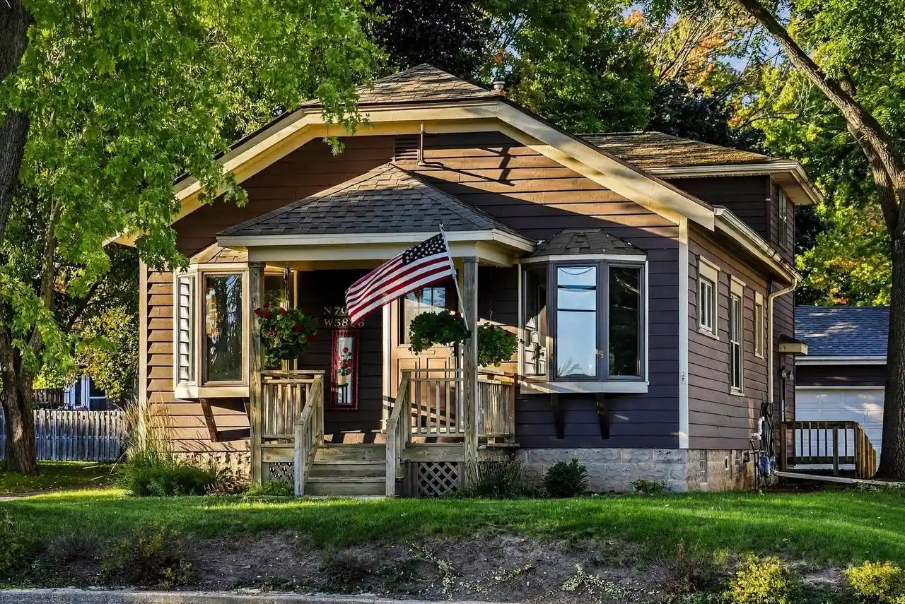 Single family home for sale at N70w5886 Bridge Rd, Cedarburg, WI 53012 | MLS# 1982681