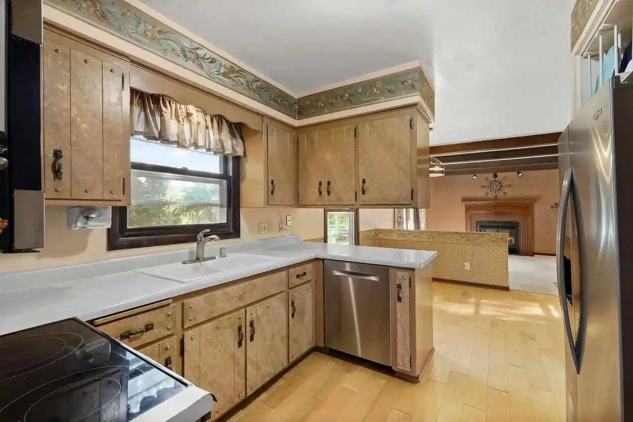 Photo 2 of Single family home for sale at 420 Melody Ln, Verona, WI 53593 | MLS# 2033721 | Listing updated on 2026-10-22