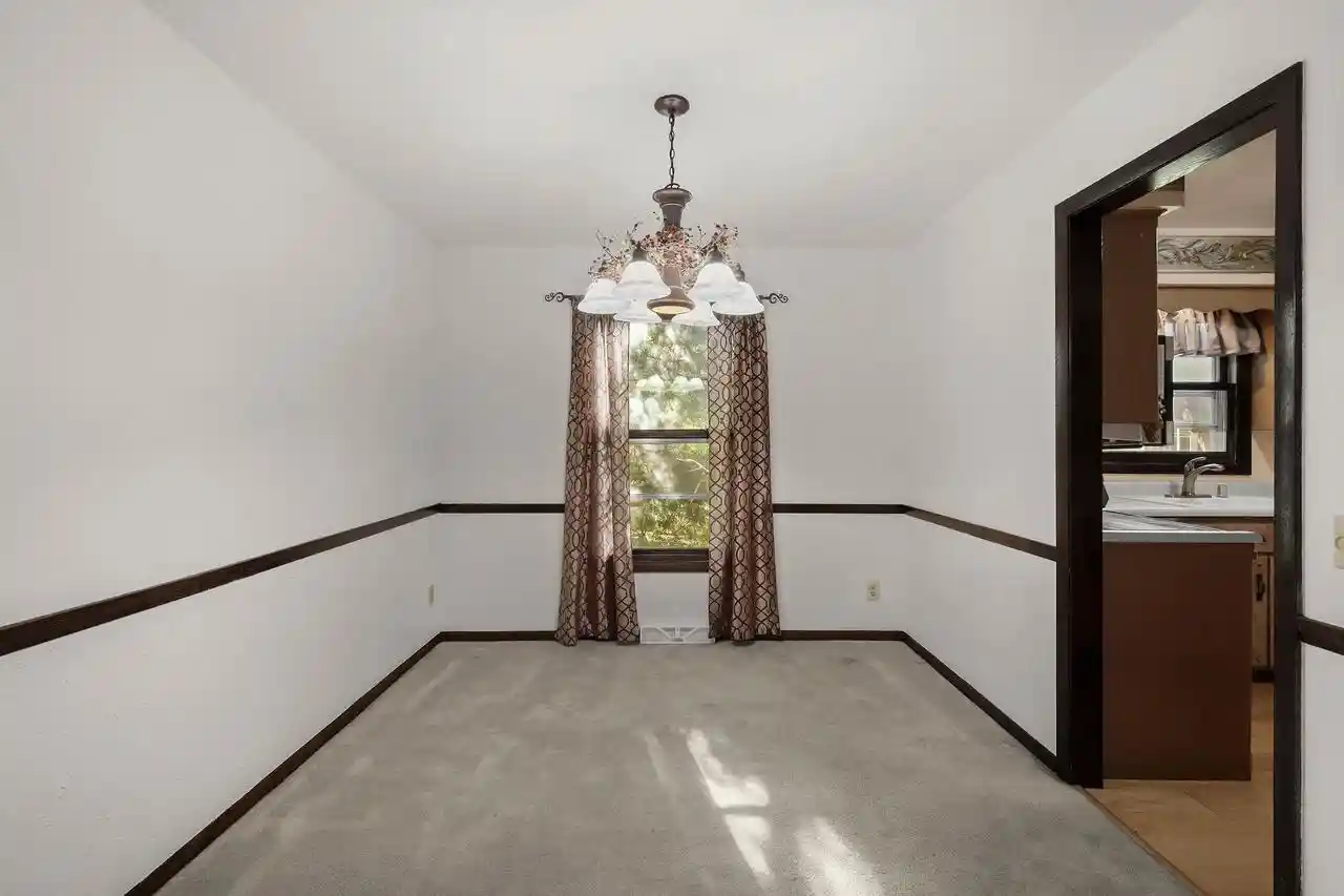 Photo 4 of Single family home for sale at 420 Melody Ln, Verona, WI 53593 | MLS# 2033721 | Listing updated on 2026-10-22