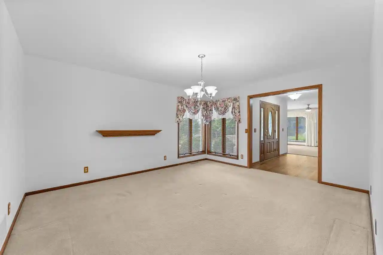 Photo 3 of Single family home for sale at 1407 Russet Cir, Reedsburg, WI 53959 | MLS# 2033722 | Listing updated on 2026-10-05