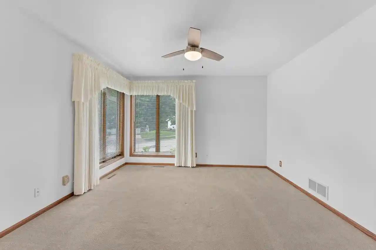 Photo 4 of Single family home for sale at 1407 Russet Cir, Reedsburg, WI 53959 | MLS# 2033722 | Listing updated on 2026-10-05