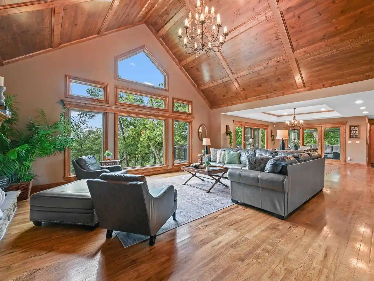 Photo 3 of Single family home for sale at 19 Cedar Rim Trl, Galena, IL 61036 | MLS# 2033725 | Listing updated on 2026-09-30