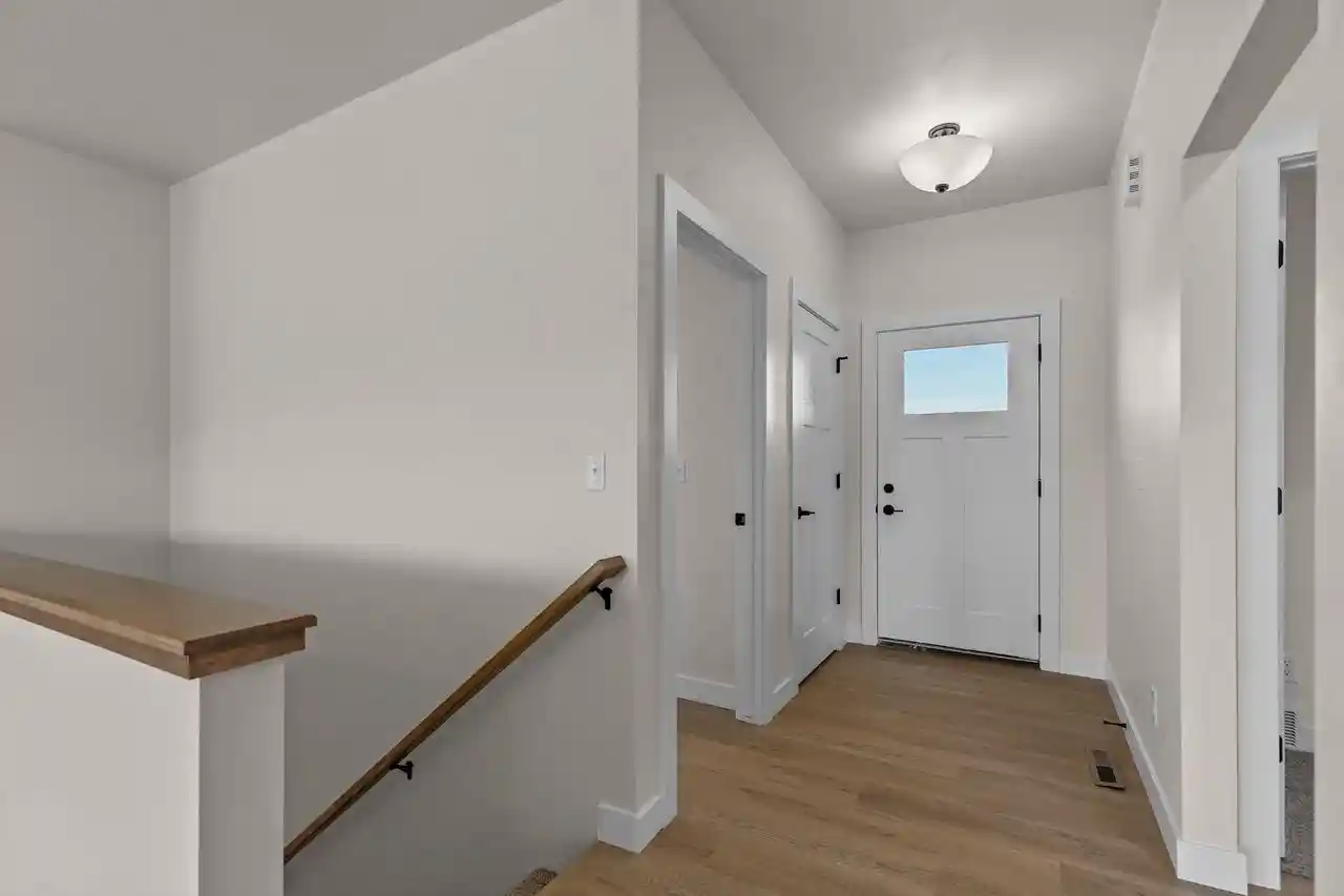 Photo 3 of Single family home for sale at W5765 Roundstone Pl, Menasha, WI 54952 | MLS# 50333517 | Listing updated on 2026-10-08
