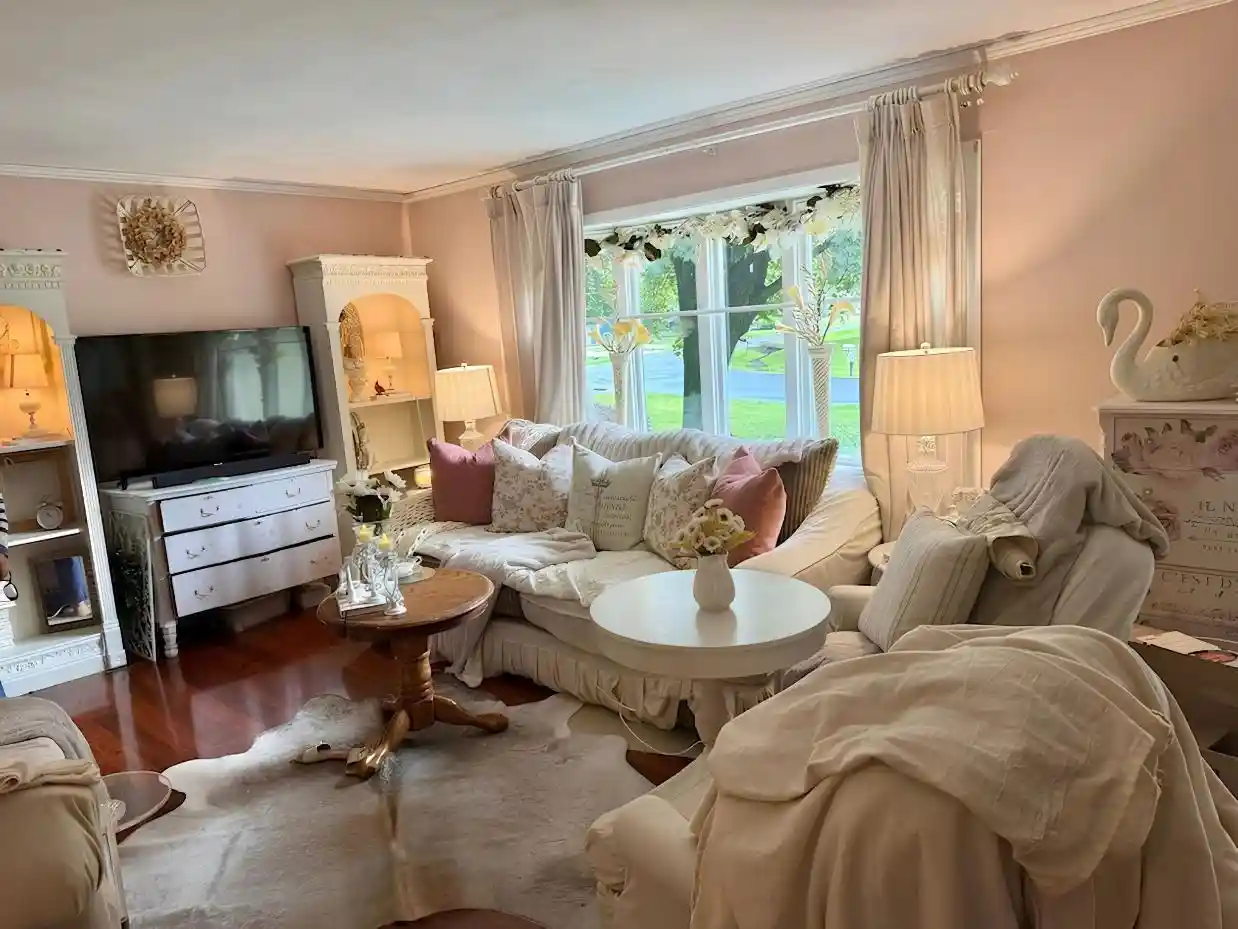 Photo 3 of Single family home for sale at 1596 Oakridge Ct, Menasha, WI 54952 | MLS# 50333495 | Listing updated on 2026-10-06