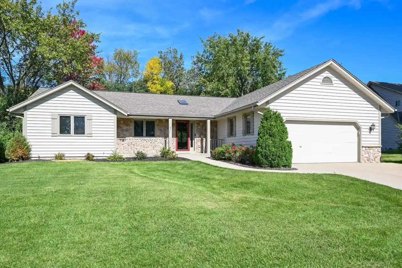 Photo 1 of Single family home for sale at N52w14406 Thornhill Dr, Menomonee Falls, WI 53051 | MLS# 1982692 | Listing updated on 2026-10-05