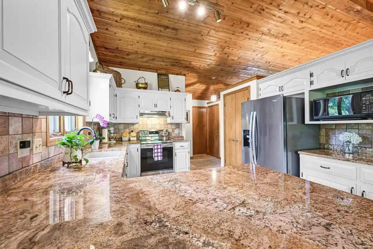 Photo 3 of Single family home for sale at N52w14406 Thornhill Dr, Menomonee Falls, WI 53051 | MLS# 1982692 | Listing updated on 2026-10-05