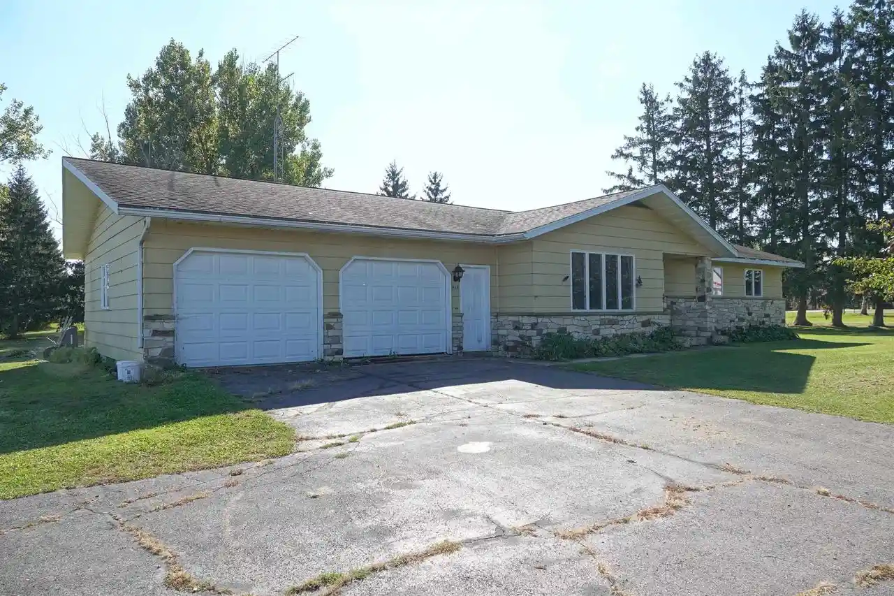 Photo 1 of Single family home for sale at 629 County Rd A, Stetsonville, WI 54480 | MLS# 22604848 | Listing updated on 2026-10-05