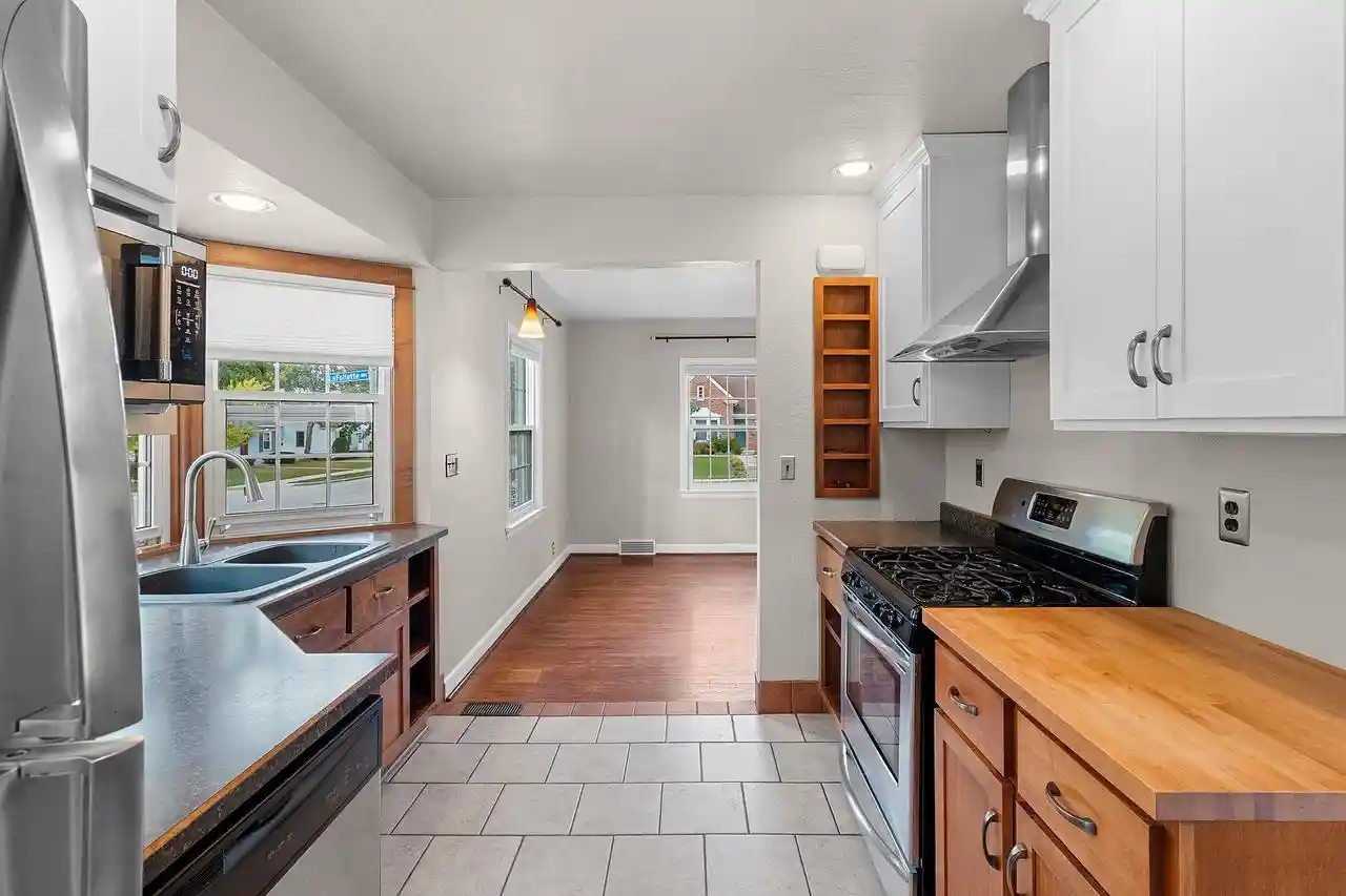 Photo 3 of Single family home for sale at 2241 La Follette Ave, Manitowoc, WI 54220 | MLS# 50333510 | Listing updated on 2026-10-05