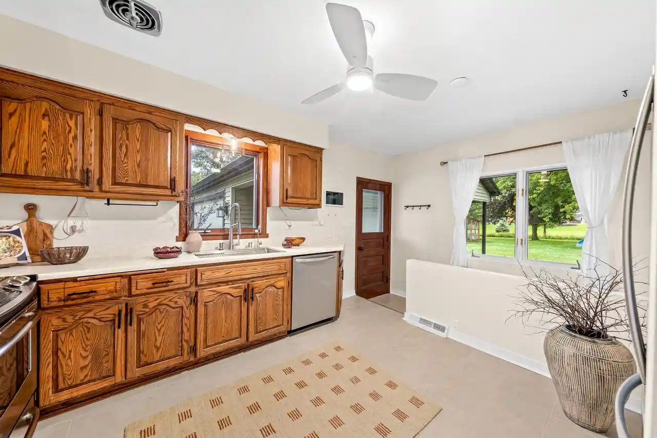 Photo 1 of Single family home for sale at 3841 S Sunny Ridge Ln, New Berlin, WI 53151 | MLS# 1982700 | Listing updated on 2026-10-03