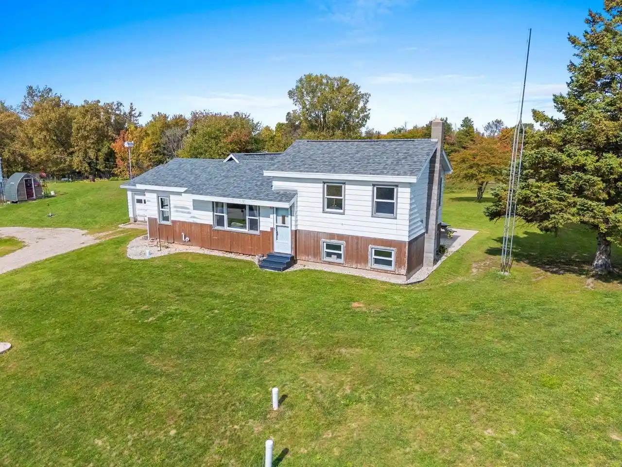 Photo 1 of Single family home for sale at 7408 Trail Rd, Gillett, WI 54124 | MLS# 50333511 | Listing updated on 2026-10-04