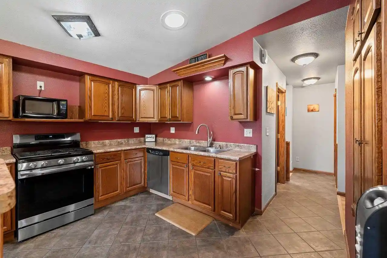 Photo 3 of Single family home for sale at 6649 County Rd R, Oshkosh, WI 54902 | MLS# 50333523 | Listing updated on 2026-10-07