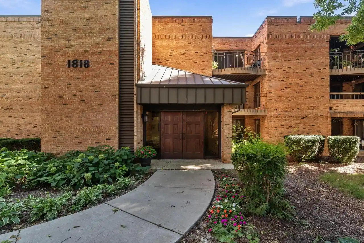 Photo 1 of Condo for sale at 1818 E Shorewood Blvd #313, Milwaukee, WI 53211 | MLS# 1982702 | Listing updated on 2026-09-30