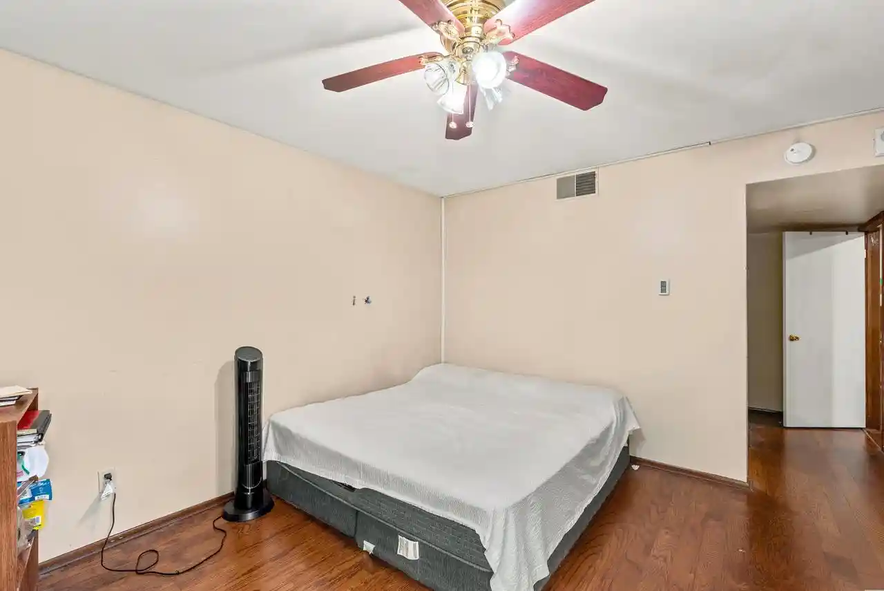 Photo 3 of Condo for sale at 1818 E Shorewood Blvd #313, Milwaukee, WI 53211 | MLS# 1982702 | Listing updated on 2026-09-30