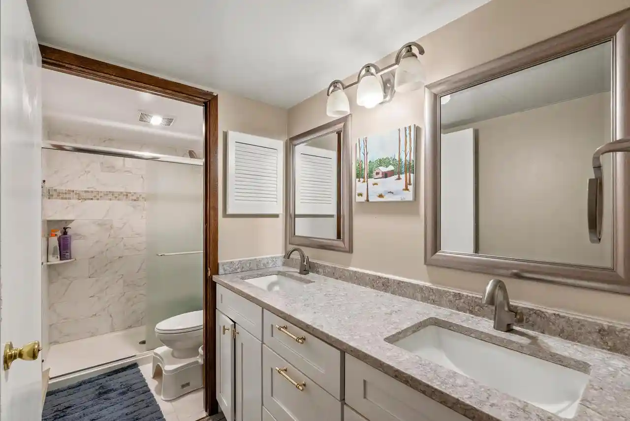 Listing Photo 5 - Condo for sale in building located at 1818 E Shorewood Blvd, Milwaukee, WI 53211 - Unit #313