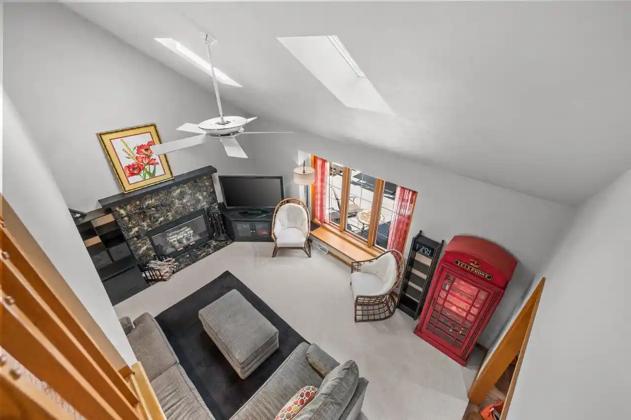 Photo 3 of Single family home for sale at 1481 Rivers Edge Pkwy, Oconomowoc, WI 53066 | MLS# 1982701 | Listing updated on 2026-10-08