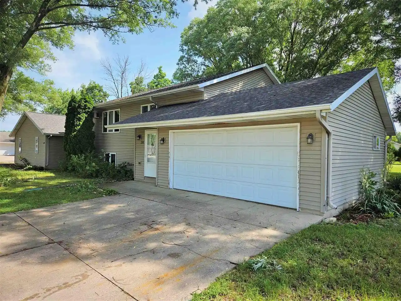Photo 1 of Multi family home for sale at 336 Wintergreen Dr, Omro, WI 54963 | MLS# 50333526 | Listing updated on 2026-10-09