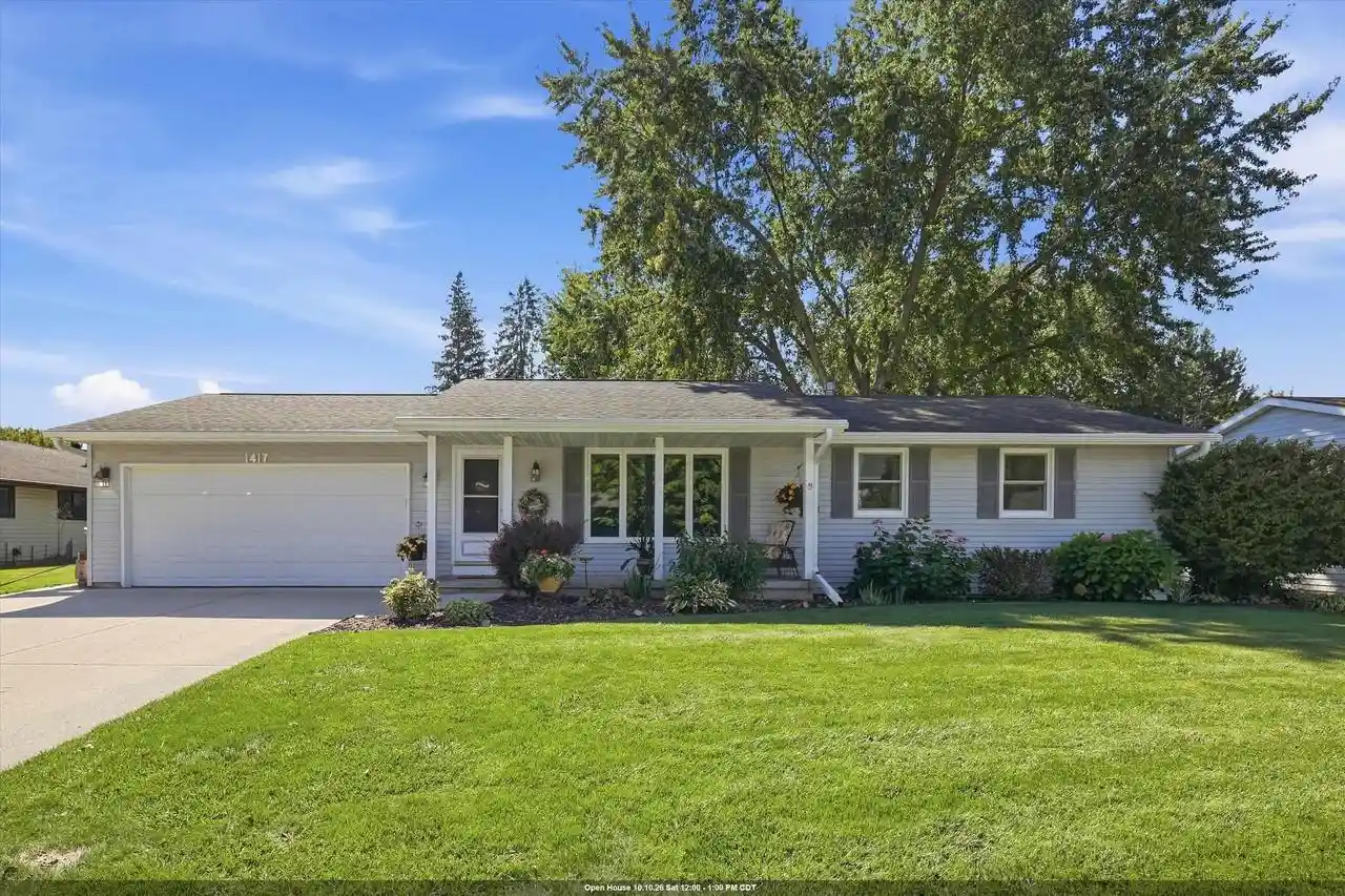 Photo 1 of Single family home for sale at 1417 Lindale Ln, Green Bay, WI 54313 | MLS# 50333501 | Listing updated on 2026-10-06