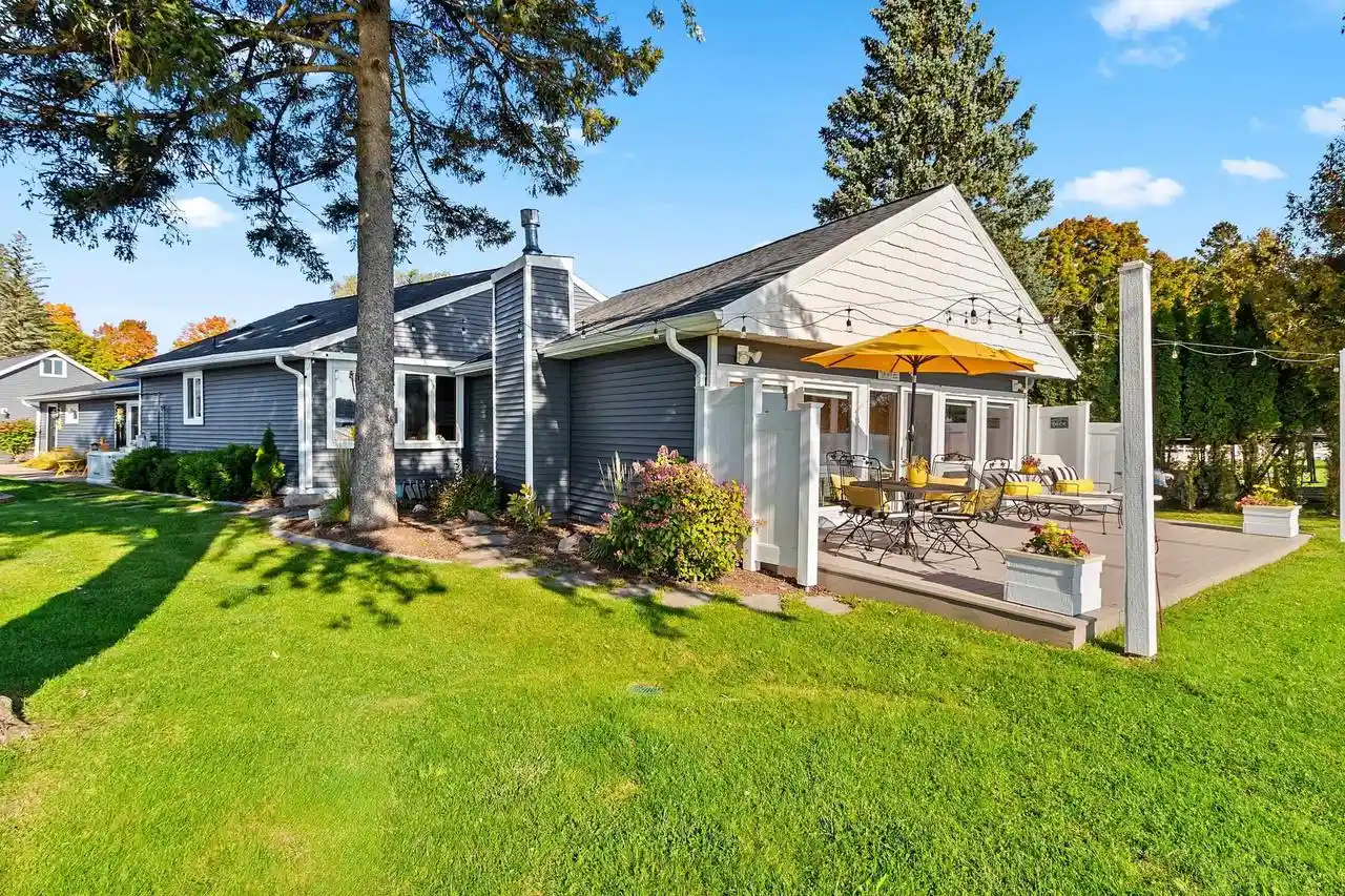 Photo 1 of Single family home for sale at 9538 Holt Park Rd, Suring, WI 54174 | MLS# 50333529 | Listing updated on 2026-09-30