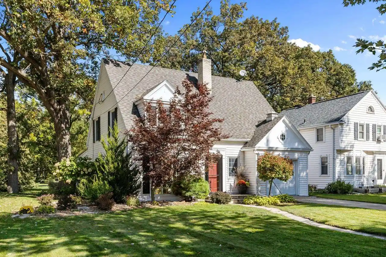 Photo 1 of Single family home for sale at 544 W Seymour St, Appleton, WI 54915 | MLS# 50333503 | Listing updated on 2026-10-03
