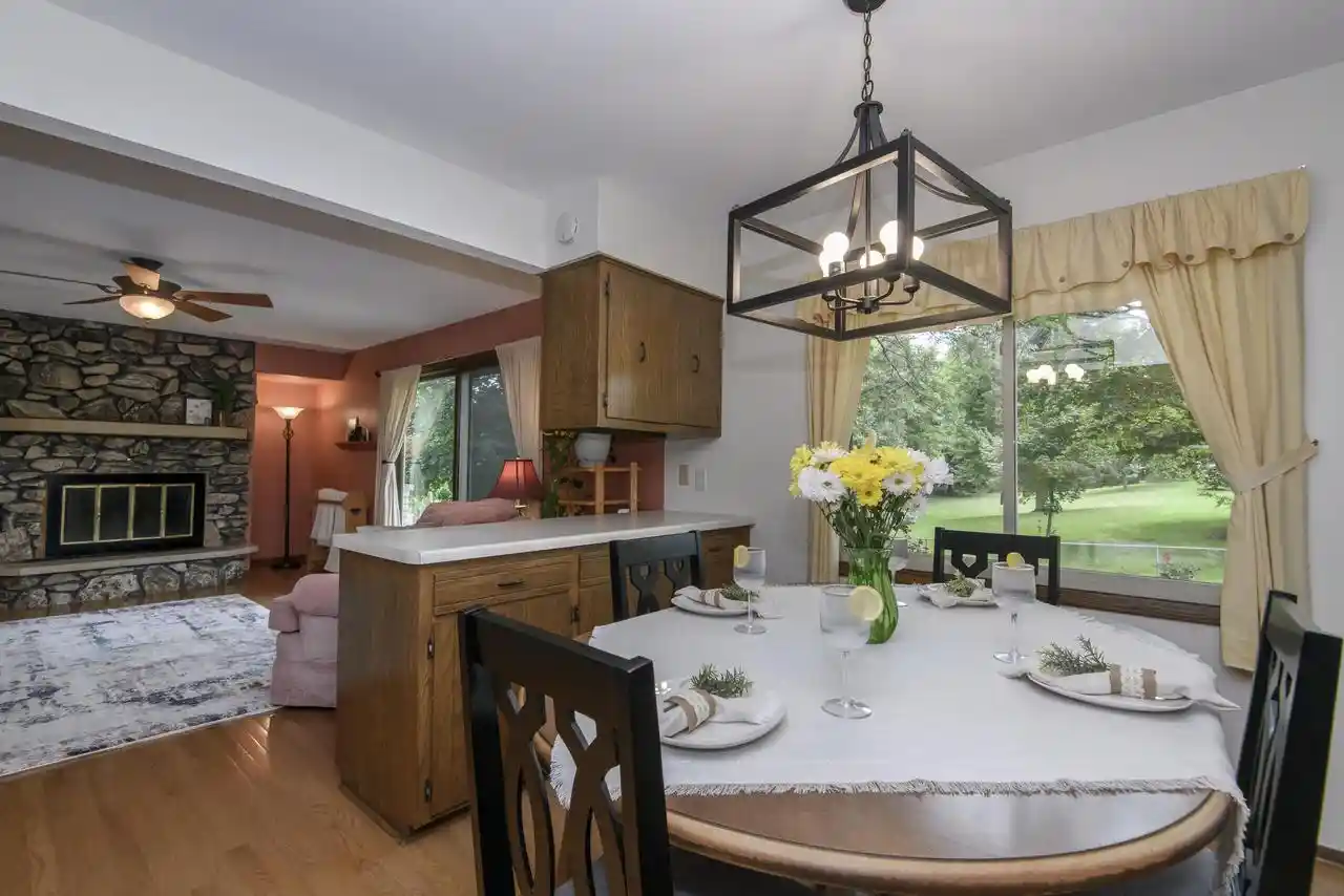 Photo 4 of Single family home for sale at 2601 Pendleton Pl, Waukesha, WI 53188 | MLS# 1982708 | Listing updated on 2026-10-09