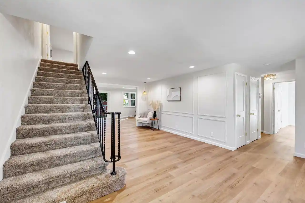 Photo 3 of Single family home for sale at 1017 Raymond St, Green Bay, WI 54304 | MLS# 50333533 | Listing updated on 2026-10-10