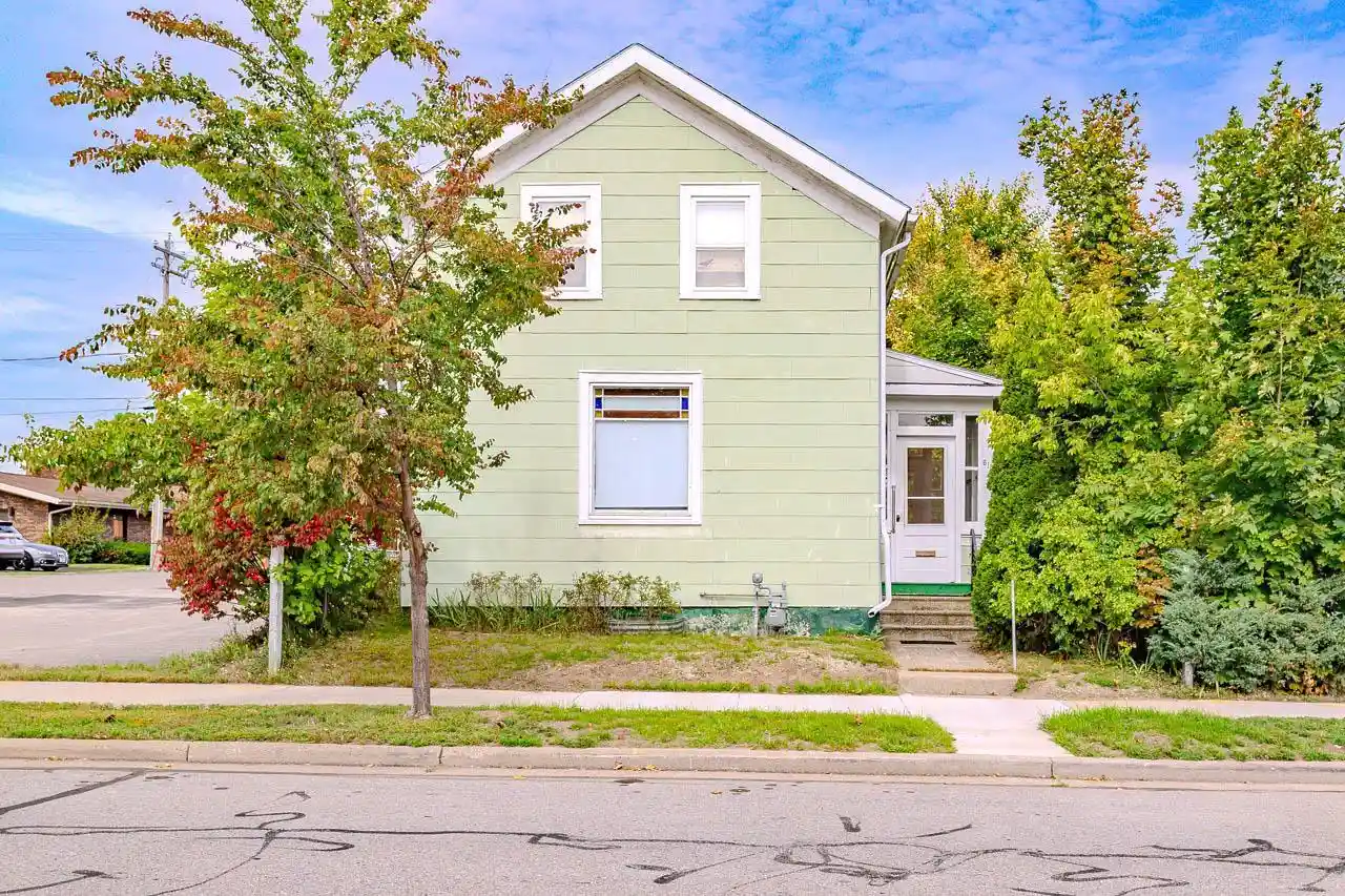 Photo 1 of Single family home for sale at 618 Forest St, Wausau, WI 54403 | MLS# 22604853 | Listing updated on 2026-10-09