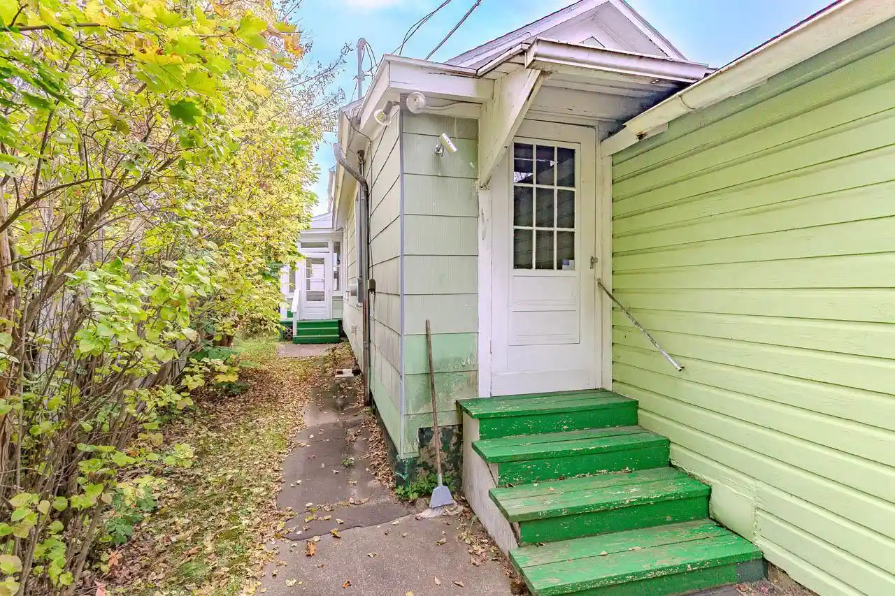 Photo 2 of Single family home for sale at 618 Forest St, Wausau, WI 54403 | MLS# 22604853 | Listing updated on 2026-10-09