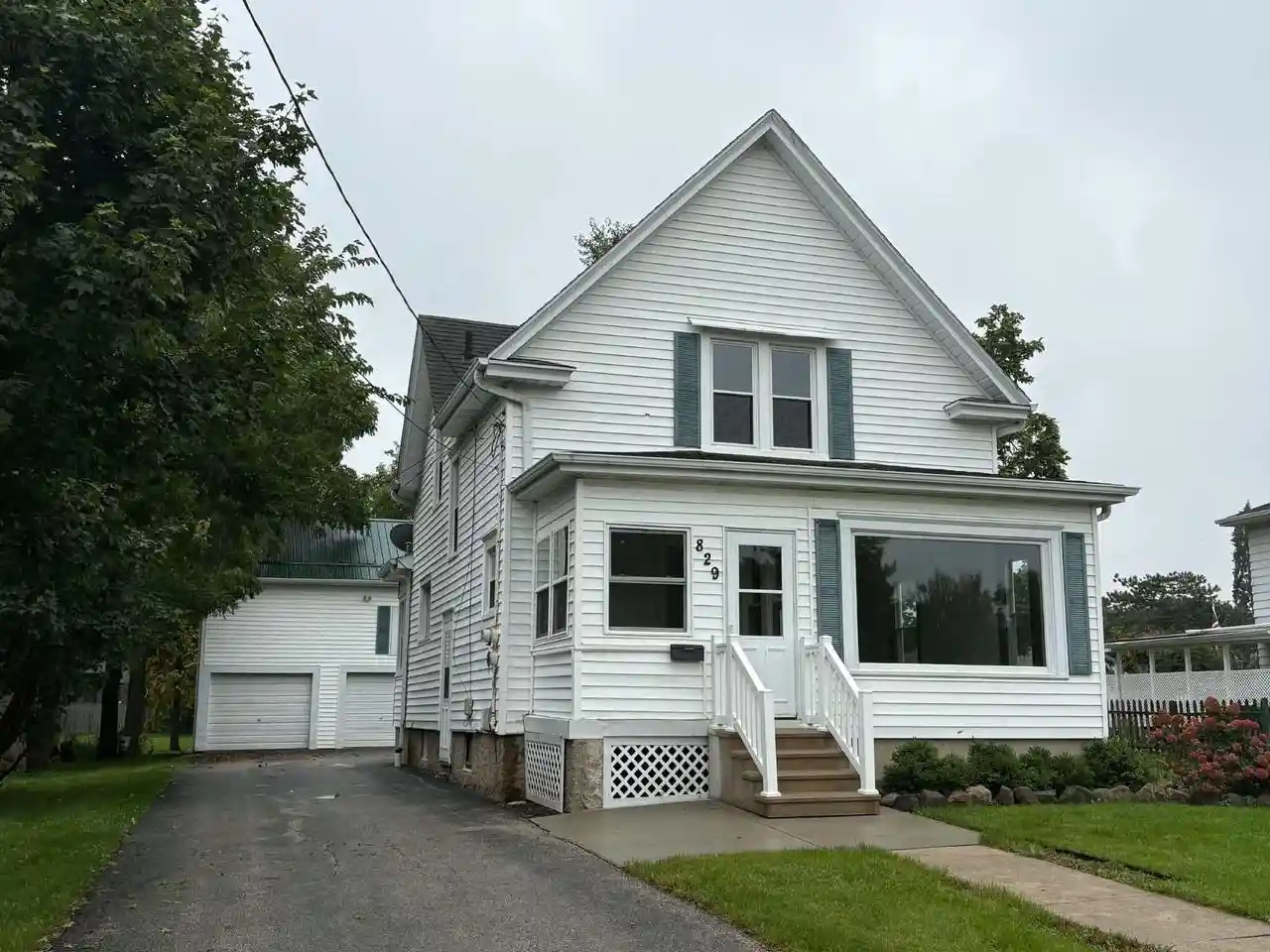 Photo 1 of Single family home for sale at 829 14th Avenue, Union Grove, WI 53182 | MLS# 1982720 | Listing updated on 2026-10-02