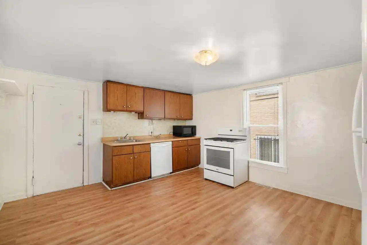 Photo 1 of Single family home for sale at 1616 N Warren Ave, Milwaukee, WI 53202 | MLS# 1982732 | Listing updated on 2026-09-30