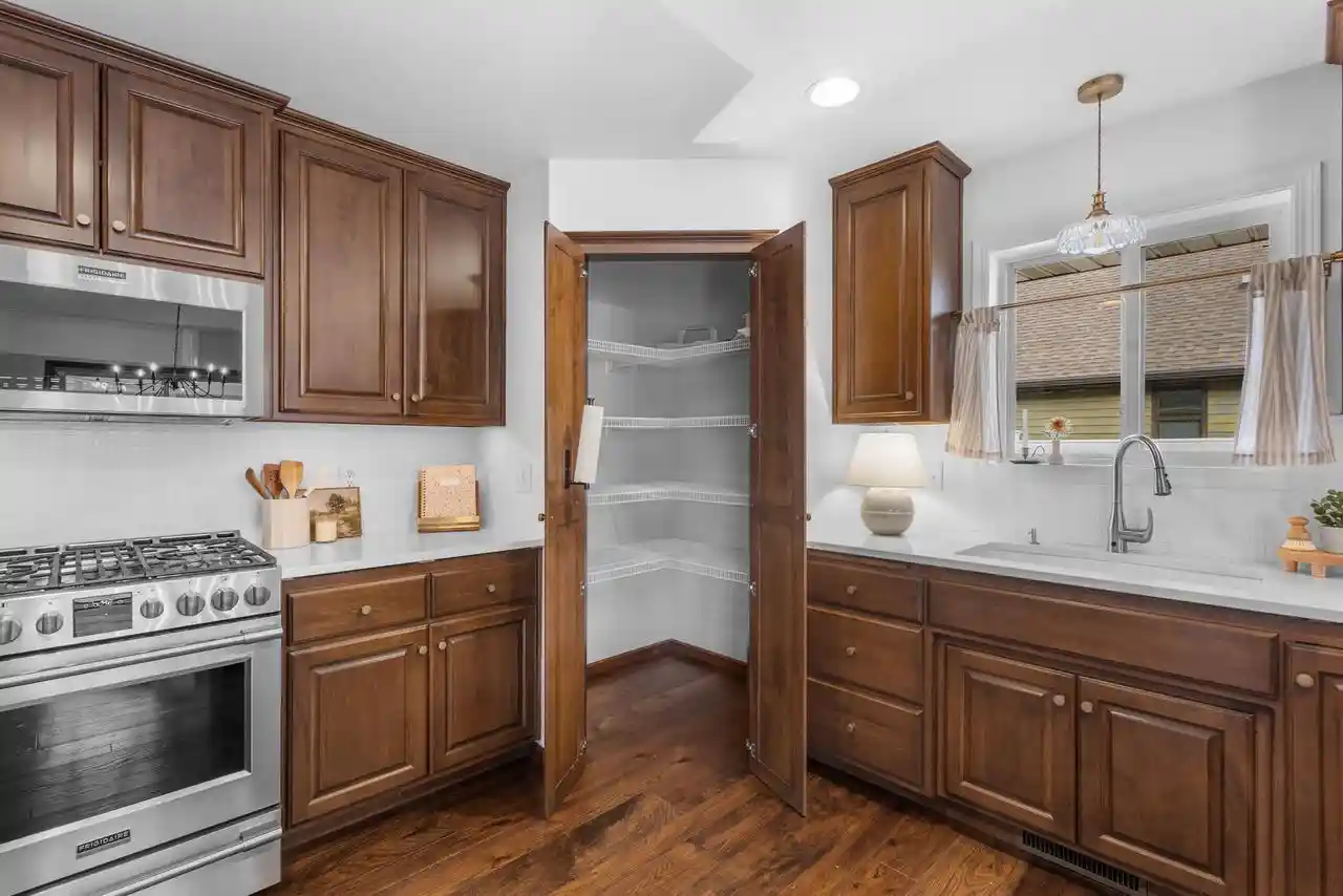 Photo 3 of Single family home for sale at 2927 Gardenia Dr, Appleton, WI 54913 | MLS# 50333553 | Listing updated on 2026-10-04