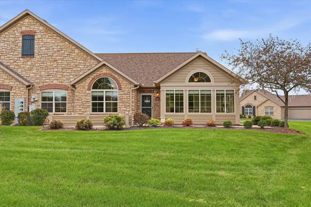 Condo for sale at 2422 E Tuscany Way, Appleton, WI 54913 | MLS# 50333560