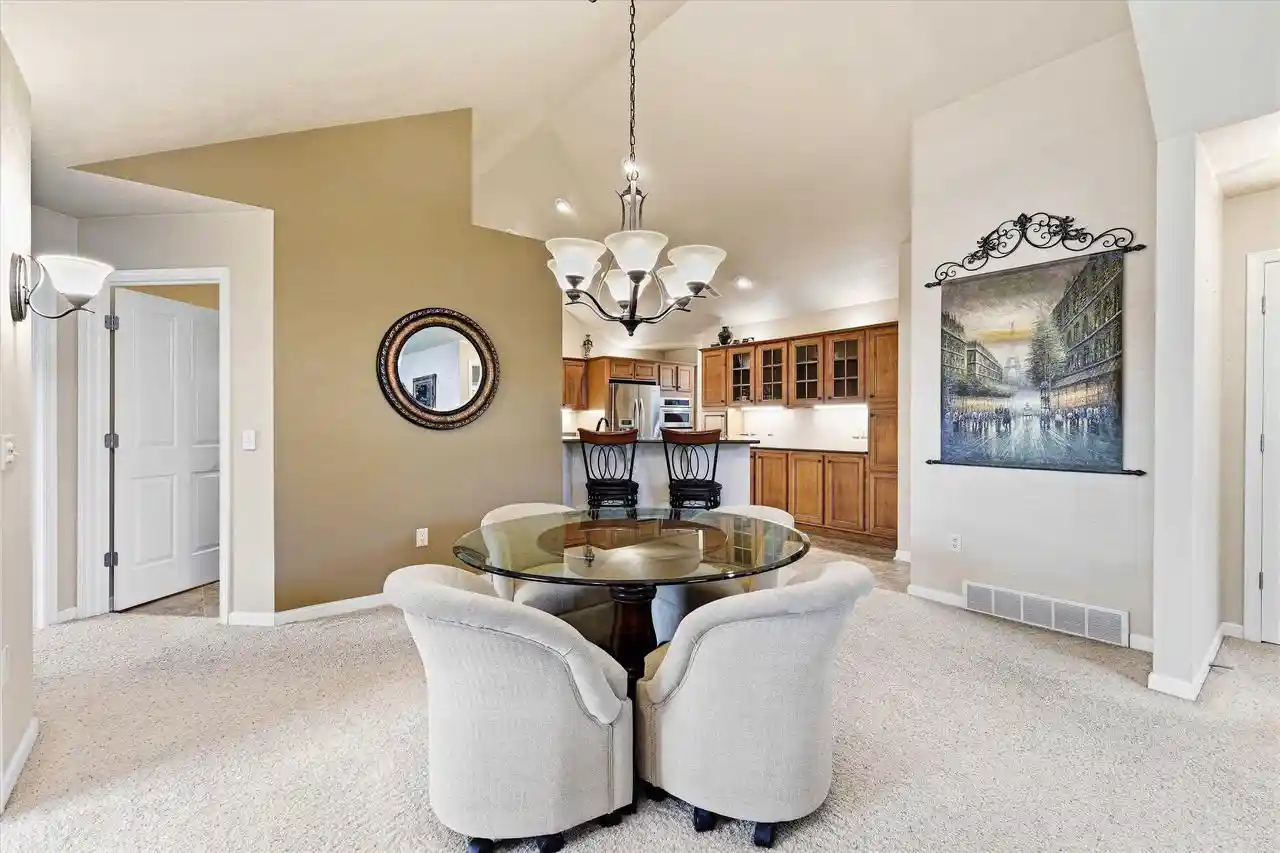 Photo 4 of Condo for sale at 2422 E Tuscany Way, Appleton, WI 54913 | MLS# 50333560 | Listing updated on 2026-10-01