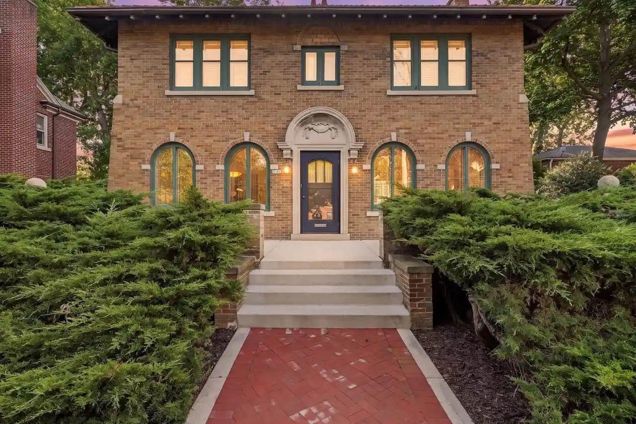 Single family home for sale at 2522 N Summit Ave, Milwaukee, WI 53211 | MLS# 1982735