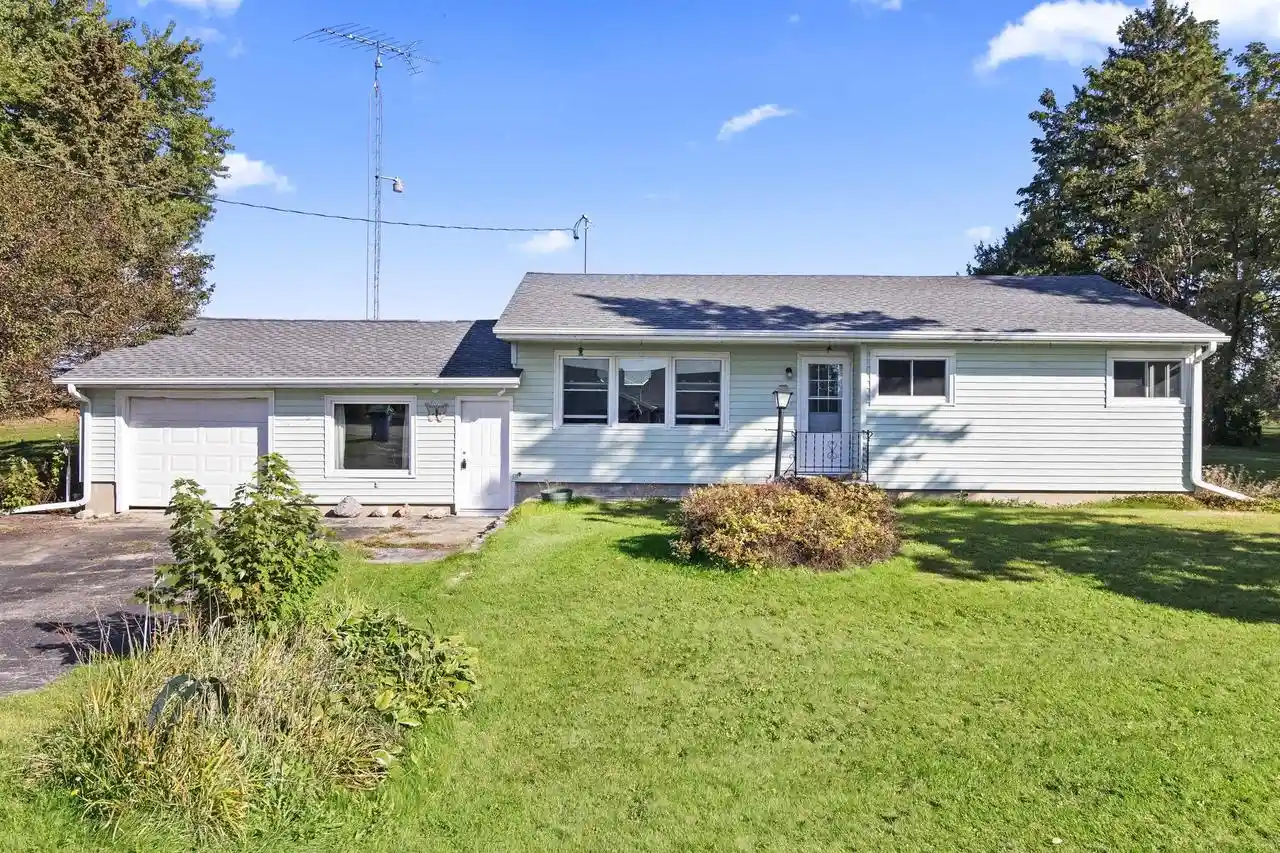 Photo 1 of Single family home for sale at W11319 Rose Eld Rd, Ripon, WI 54971 | MLS# 50333561 | Listing updated on 2026-10-08