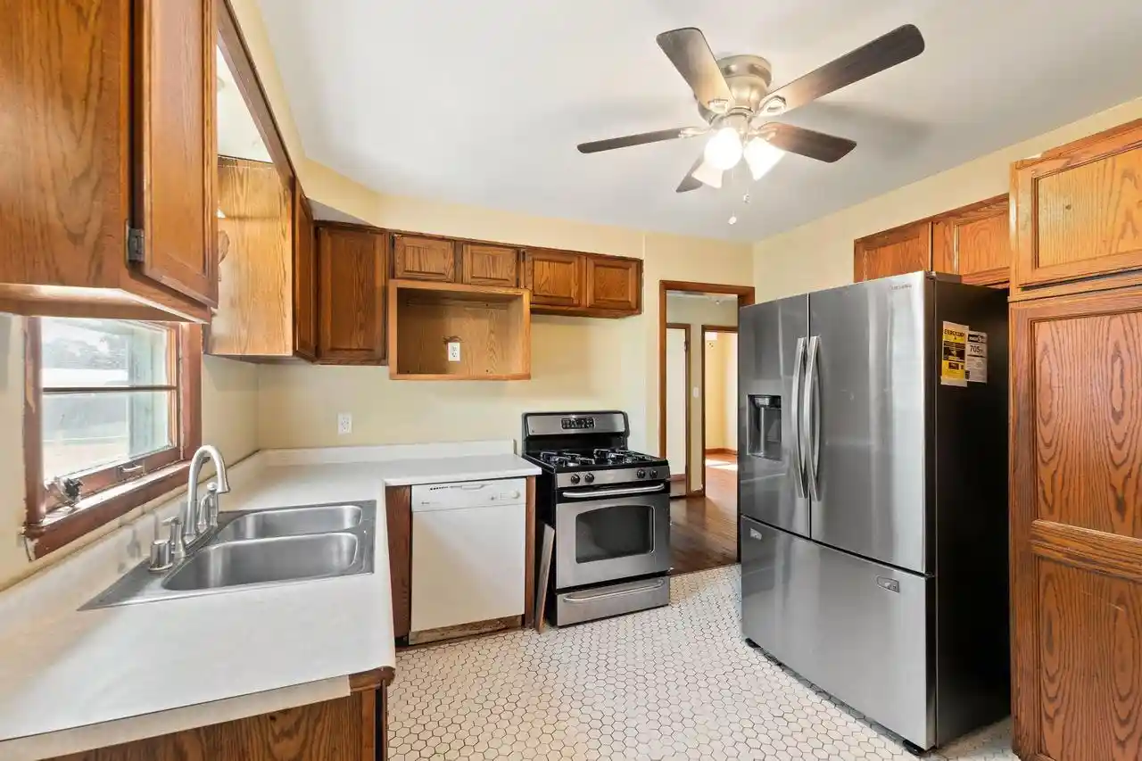 Photo 2 of Sale Pending at 5070 N 20th Street, Milwaukee, WI 53209 | MLS# 1982745 | Listing updated on 2026-10-07