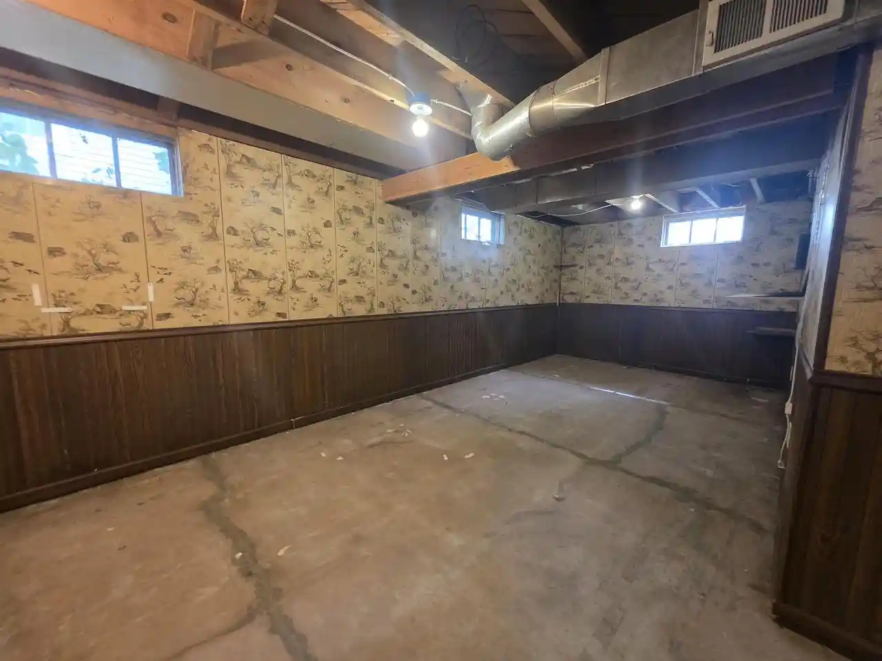 Photo 2 of Single family home for sale at 617 4th Avenue, Stevens Point, WI 54481 | MLS# 22604859 | Listing updated on 2026-09-30