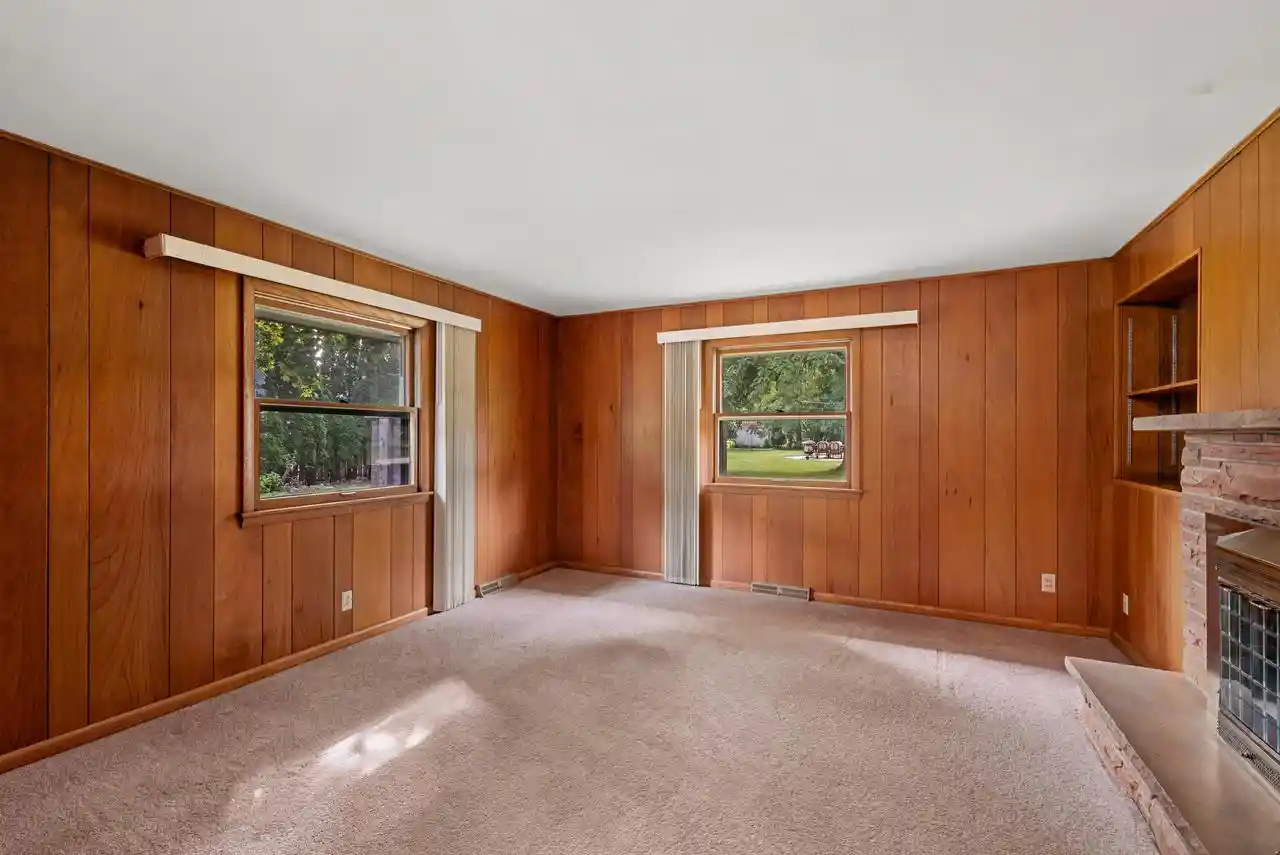 Photo 3 of Single family home for sale at 5503 W Silverleaf Ln, Milwaukee, WI 53223 | MLS# 1982746 | Listing updated on 2026-09-30