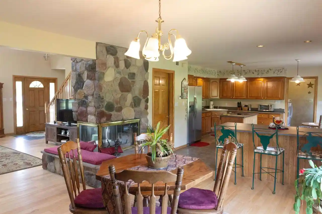 Photo 3 of Single family home for sale at 7950 Broadway Rd, Omro, WI 54963 | MLS# 2033756 | Listing updated on 2026-10-10